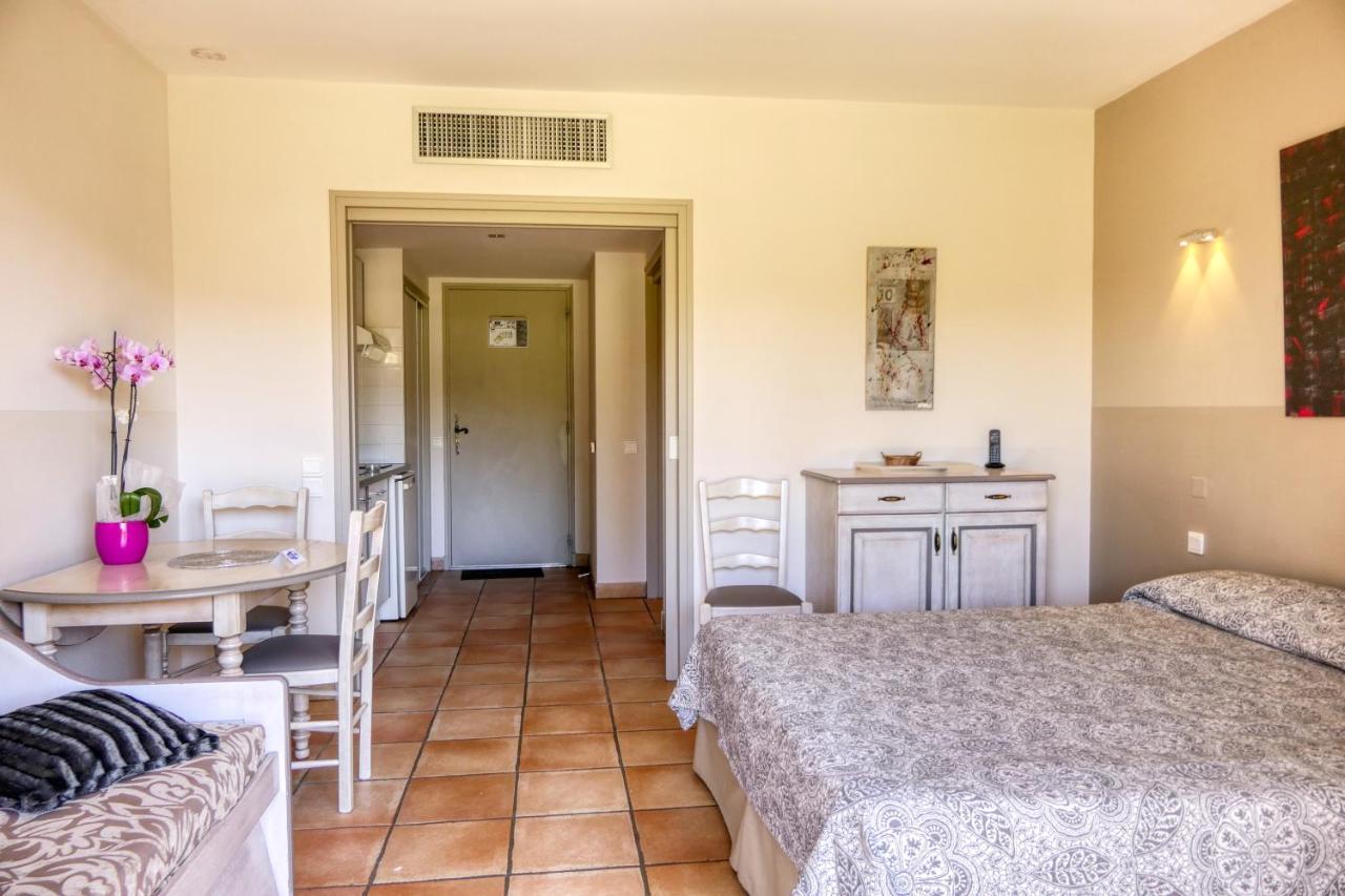 Les Residences De Metifiot Saint-Rémy-de-Provence Екстериор снимка
