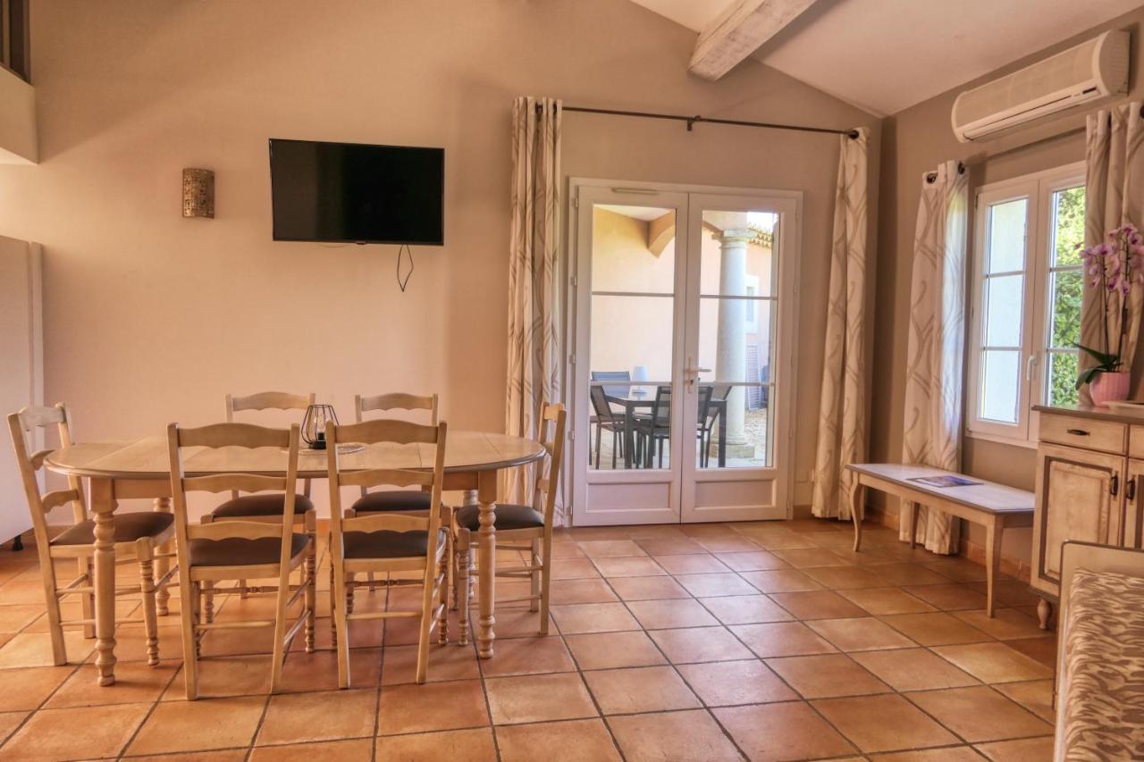 Les Residences De Metifiot Saint-Rémy-de-Provence Екстериор снимка
