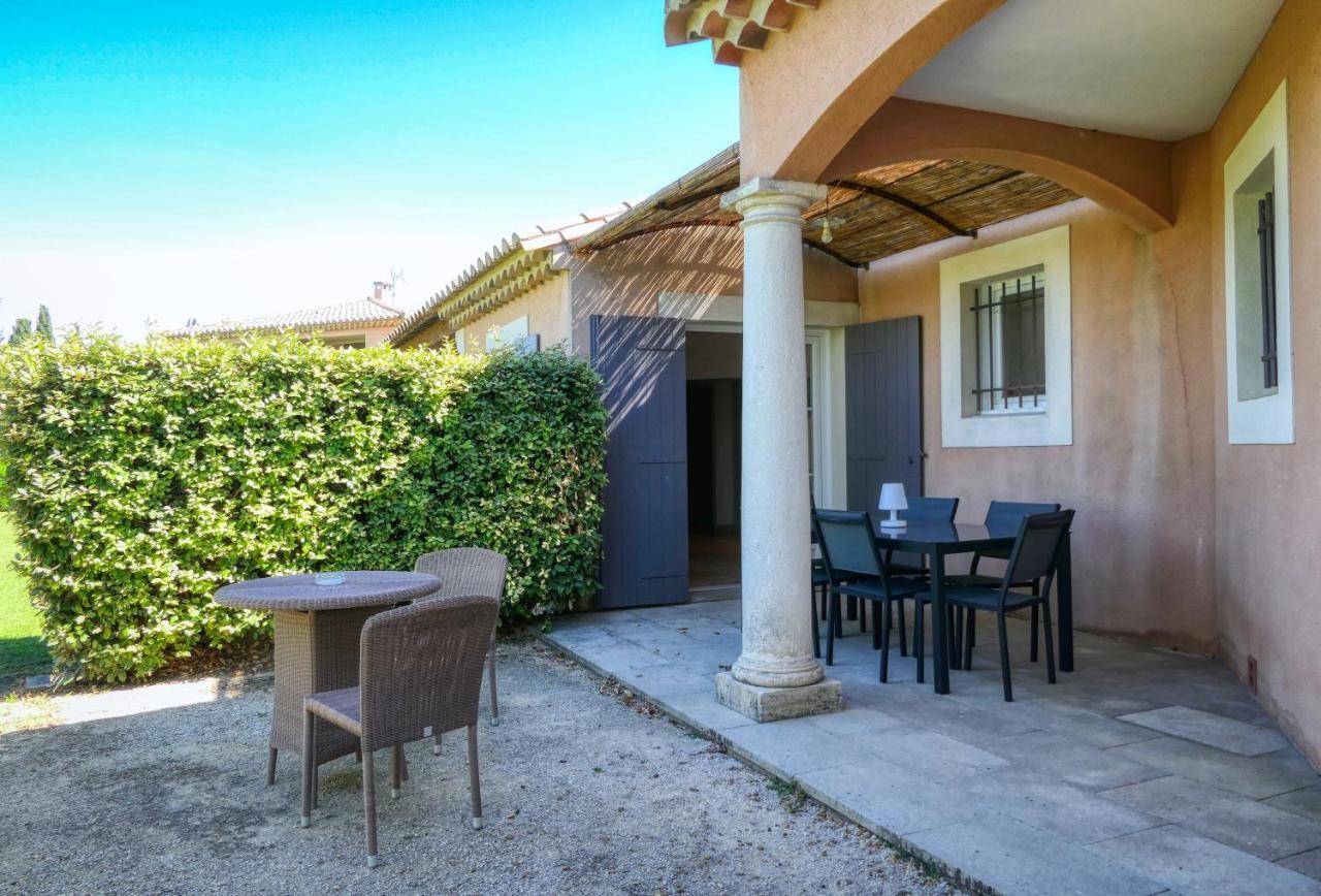 Les Residences De Metifiot Saint-Rémy-de-Provence Екстериор снимка