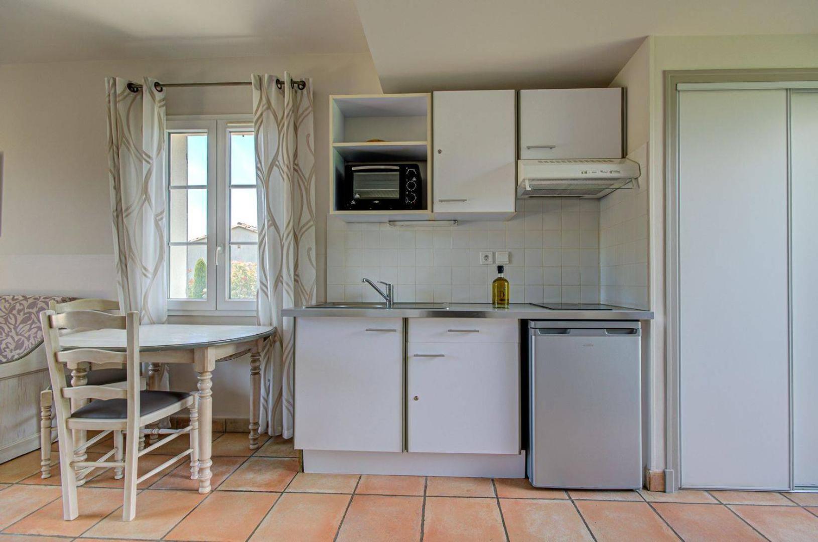 Les Residences De Metifiot Saint-Rémy-de-Provence Екстериор снимка