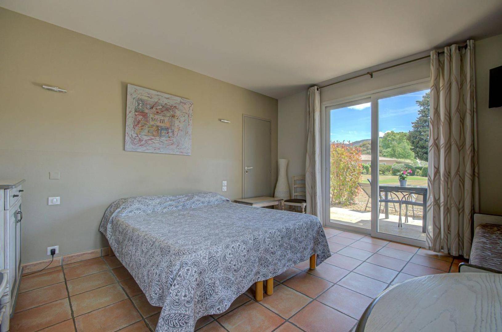 Les Residences De Metifiot Saint-Rémy-de-Provence Екстериор снимка