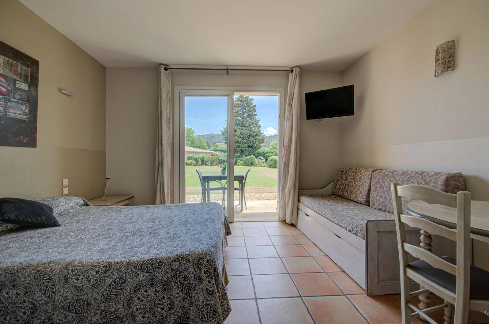 Les Residences De Metifiot Saint-Rémy-de-Provence Екстериор снимка