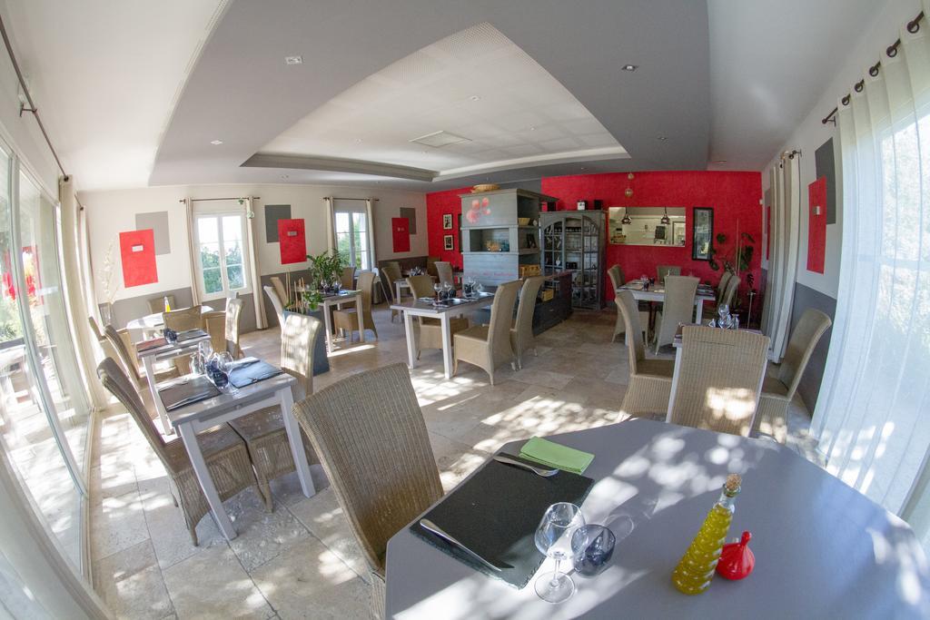 Les Residences De Metifiot Saint-Rémy-de-Provence Екстериор снимка