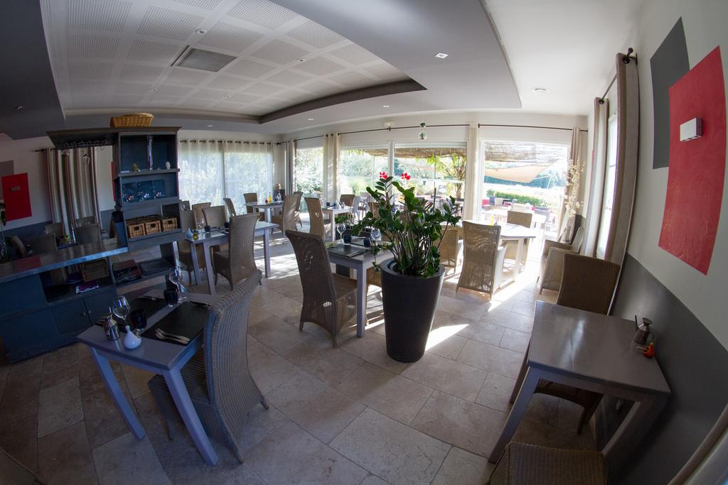 Les Residences De Metifiot Saint-Rémy-de-Provence Екстериор снимка