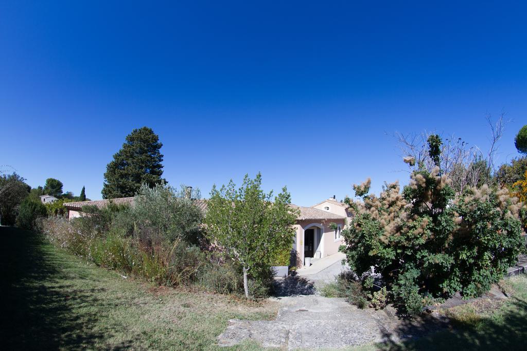 Les Residences De Metifiot Saint-Rémy-de-Provence Екстериор снимка