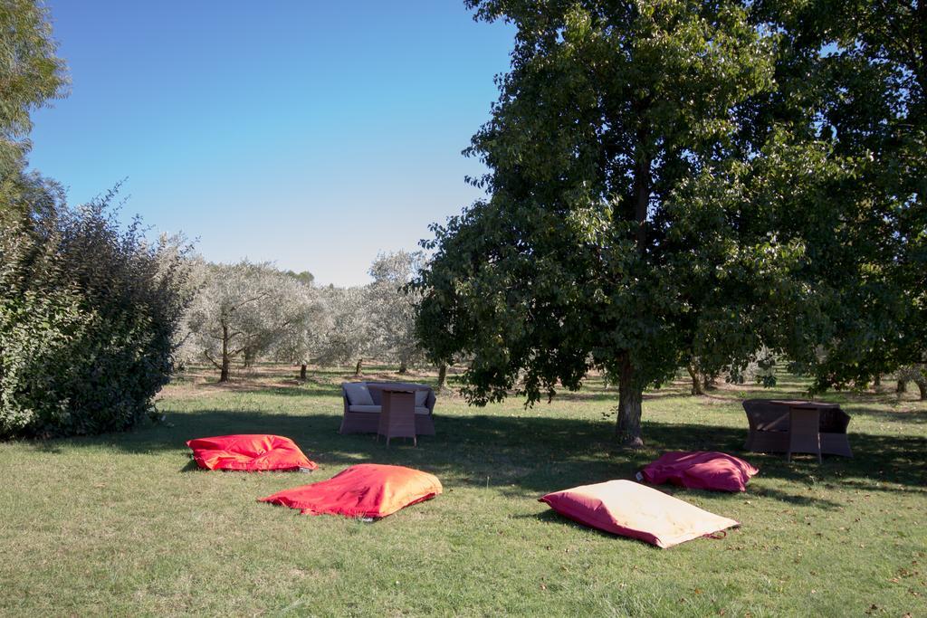 Les Residences De Metifiot Saint-Rémy-de-Provence Екстериор снимка