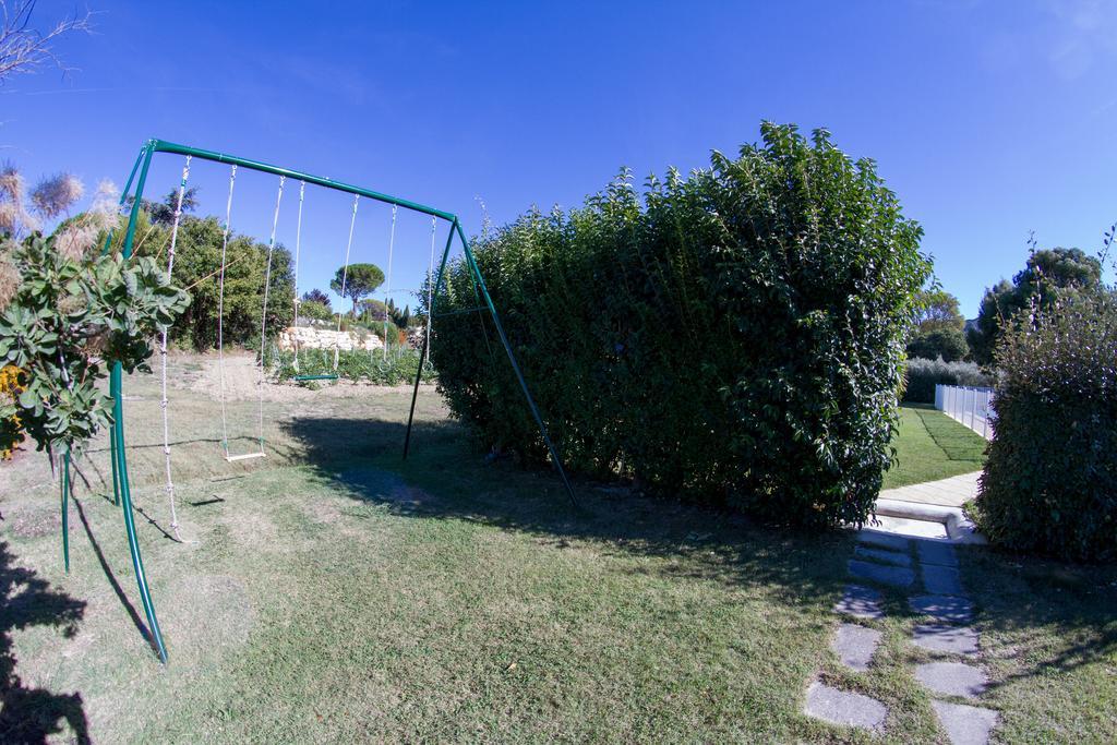 Les Residences De Metifiot Saint-Rémy-de-Provence Екстериор снимка