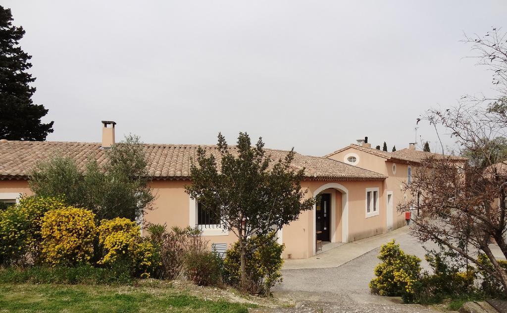 Les Residences De Metifiot Saint-Rémy-de-Provence Екстериор снимка